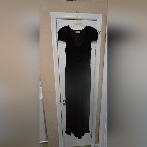 ABS Allen Schwartz Black Lace Wedding Dress - Picture 1 of 5